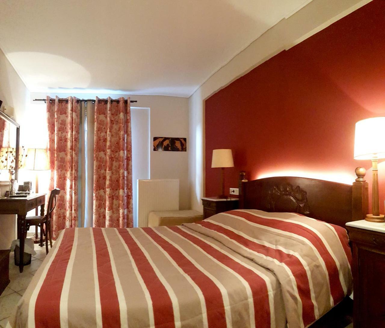 Hotel Bacchus à Olympie Extérieur photo